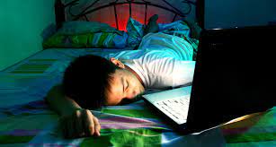Evening screen time can sabotage sleep | Science News for Students